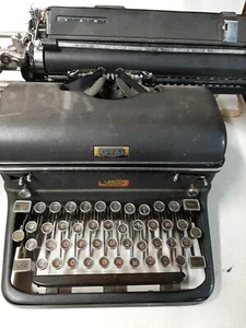1940's Royal KMG Magic Margin Touch Control Typewriter Vintage Antique WWII Era - Picture 1 of 10