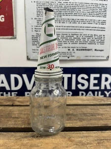 Clean CASTROL Z Pint Oil Bottle with Original Tin Top Pourer Petrol - Picture 1 of 8