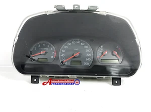 Volvo V40 Tacho Kombiinstrument 30857575H  30857575 / H - Bild 1 von 3