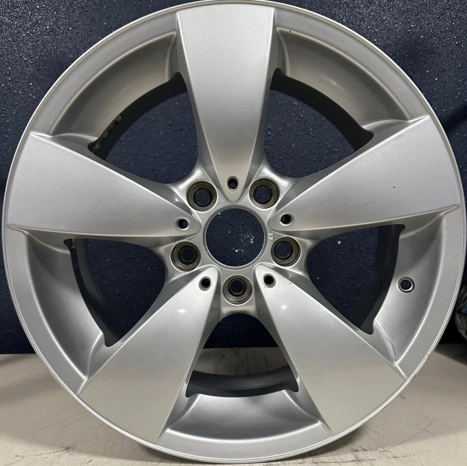 BMW 525i 528i 530i 535i 545i 550i 04-10 17x7-1/2 5 SPOKE SILVER 59471 - Image 1 of 1