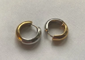 18K Two Tone Gold Plain Wide Hoop Earrings 2.96 Grams - Picture 1 of 2