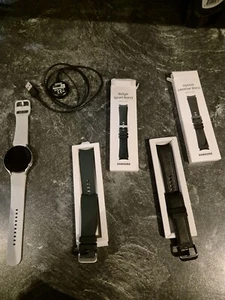 Montre Samsung Galaxy Watch 4 44mm - Photo 1/4