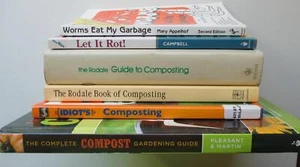 COMPOSTING 6 Book Lot Organic Gardening Guides MULCH WORMS Healthy Soil RODALE - Foto 1 di 7