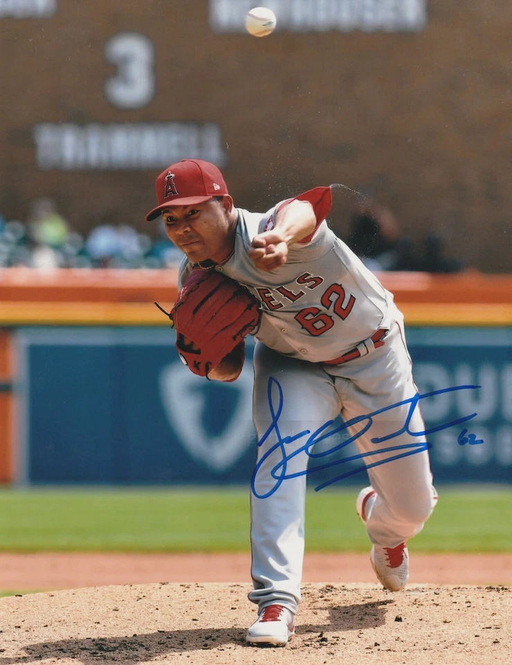 JOSE QUINTANA  LOS ANGELES ANGELS  ACTION SIGNED 8x10 - Image 1 of 1