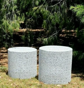 2 round garden patio COFFEE SIDE TABLE ACCENT white INDOOR OUTDOOR NEW - Picture 1 of 9