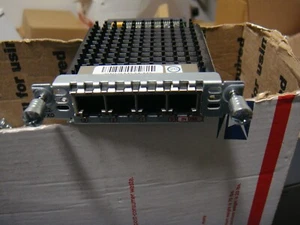 Tarjeta de interfaz de voz de cuatro puertos CISCO VIC2-4FXO. *13* - Imagen 1 de 8