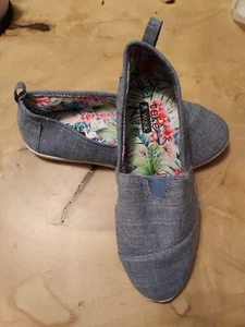 "Take A Walk" Women's Comfort Slip-on Blue Canvas Shoes Sz 7 NWOB - Picture 1 of 6