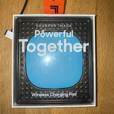 Almohadilla de carga inalámbrica Shaper Image Wi almohadilla de carga delgada inalámbrica 5 W de potencia Foto 1 de 3