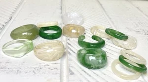 Resin Ring Konvolut grün und creme Kunststoff Acryl Ringe 15 Teile Damenschmuck - Bild 1 von 8