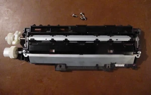HP Color Laserjet CM1015 MFP Printer PARTS Paper Pick Up Feeder Assembly - Picture 1 of 6