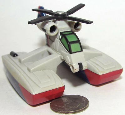 Micro Machine Plastic Heavy Lift Helicopter with Potoons marked T3 - Image 1 of 4