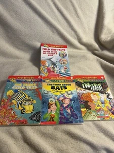 The Magic School Bus Chapter Book Lot W/ Field Trip Notes Frizzle Nostalgia 90s - Imagen 1 de 9