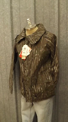 Vtg NEW Realtree Green Leaf Camo Waterproof Thintech Hunting Jacket sz M NOS - Image 1 of 4