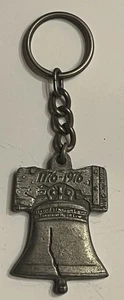 Vintage Bicentennial 1776-1976 Liberty Bell Modern TV Souvenir Key Chain - Bild 1 von 6