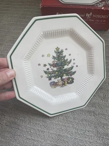 Nikko Happy Holidays ~ 4er Set ~ Weihnachtsbaum-Salat/Dessertteller ~ Japan ~ 7 3/4" - Bild 1 von 5