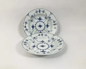 2x Royal Copenhagen Blue Fluted Plain 169 Deep Plates Soup Pasta Bowls 1923 20cm - Picture 1 of 6