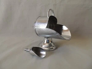 2 Metal scoops big and mini flour- sugar - Picture 1 of 13