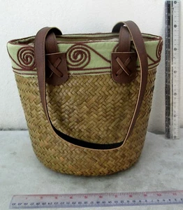Borsa a mano Papyrus nuova con cinghie in pelle grande e leggera beige - Foto 1 di 5