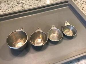 Vintage Set of 4 EKCO Tabbed Aluminum Measuring Cups 1/4-1/3-1/2-1 Cup - Picture 1 of 5