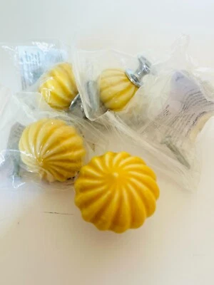 Brainerd Yellow Ceramic Swirl Drawer Cabinet Knobs Set Of 4 NEW 1 3/4 Inch - Image 1 of 4
