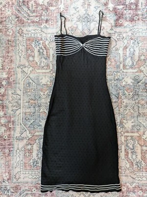 Vestido Moschino Negro Blanco Elástico Estilo Pinup Ojales Perforados Tela 8  Foto 1 de 4