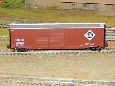 Atlas Master HO #20 004 410 Erie 50' Postwar Double Door Boxcar NEW #65587 RTR - Image 1 of 4