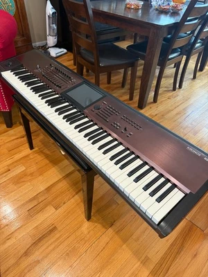 Kronos 2 LS 88-Key  Synthesizer Black with Wood Trim & KORG Hardshell Case READ - Image 1 of 4