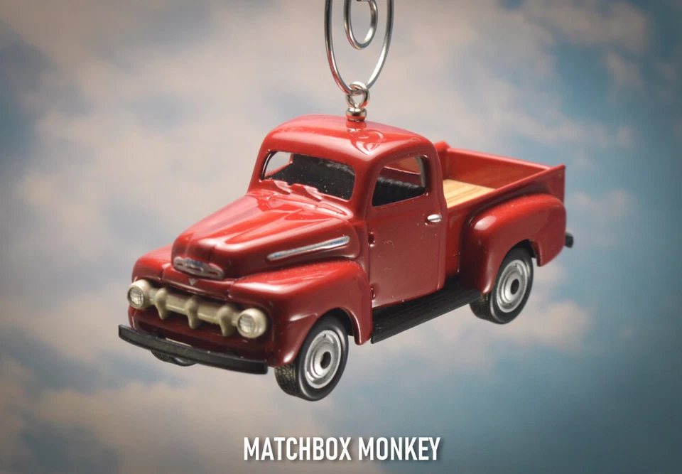 Camioneta Ford F1 1951 vintage granja plataforma de madera adorno de Navidad personalizado adorno Foto 1 de 1