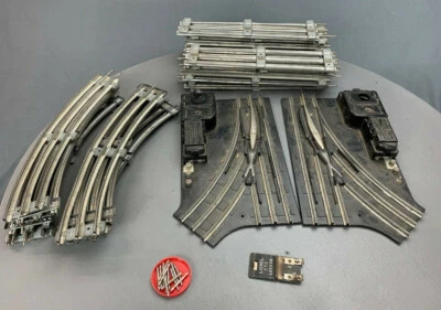 24X Lionel Vintage Track, R&L Switches, Lock-on OG65 - Image 1 of 4
