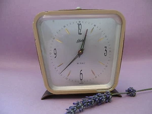 VINTAGE SCHATZ ALARM CLOCK GERMANY1950 ART DECO 8 DAYS BRASS AND ACRYLIC - Picture 1 of 4