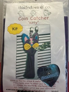 THISTLEDOWN & CO kit #565 Coin Catcher KITTY PATTERN includes Material 2005 NOS - Picture 1 of 7