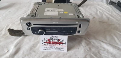 RENAULT SCENIC X-MODE LETTORE CD BLUETOOTH MP3 NAVIGAZIONE RADIO 281153266R - Immagine 1 di 4