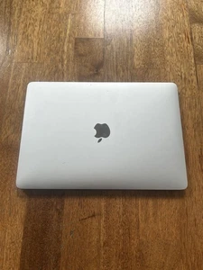 MacBook Pro 13" (2020) - Afbeelding 1 van 4