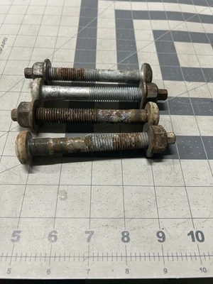 2002-09  Dodge Ram 1500 OEM Leaf Spring Bolts (255) - Image 1 of 2