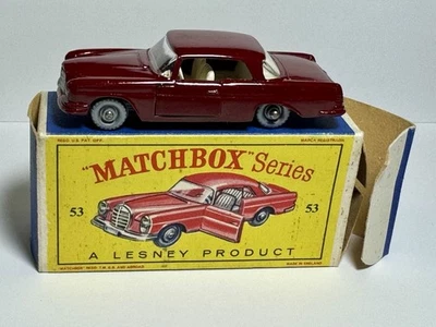 Matchbox Lesney 53b 1963 Mercedes-Benz 220SE cupé SPW en caja ruedas regulares Foto 1 de 4