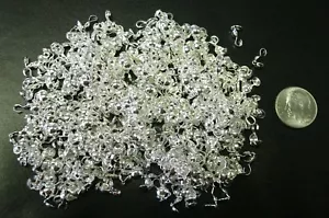 Punte perline metallo guscio di vongole aperto placcato argento 4 mm 500 + pezzi chiusura reperti FPC204B - Foto 1 di 2