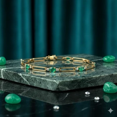 EXQUISITE 10k Yellow Gold EMERALD Bracelet - Image 1 of 4
