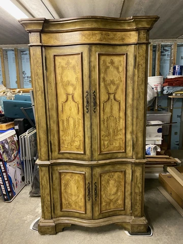 Hooker Furniture Seven Seas Collection Armoire 79" x 45" x 23" EUC Cover