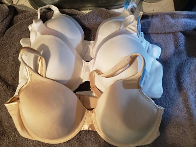 Lote de 3 - Sujetadores Vanity Fair 42C 2 Blanco y 1 Beige Cobertura Completa Con Aros NUEVO Foto 1 de 3