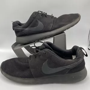 Herren Nike Roshe One Uk 11 Triple Schwarz Turnschuhe 511881-026 Gebraucht Beschädigt - Bild 1 von 14