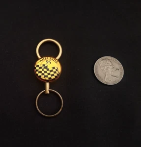 1995 AUSTRALIAN F1 GRAND PRIX ADELAIDE - gold KEYRING METAL - Picture 1 of 2