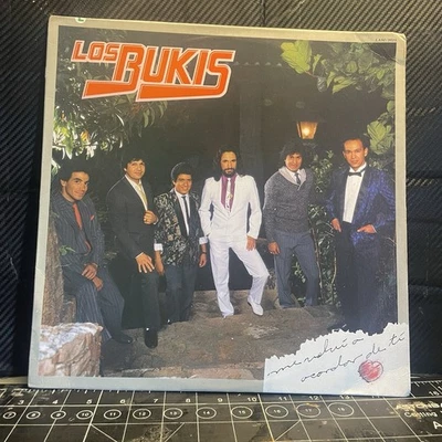 LOS BUKIS  / Me Volví Acordar De Ti / Vinyl Record 33 Rpm  Mexico - Image 1 of 4