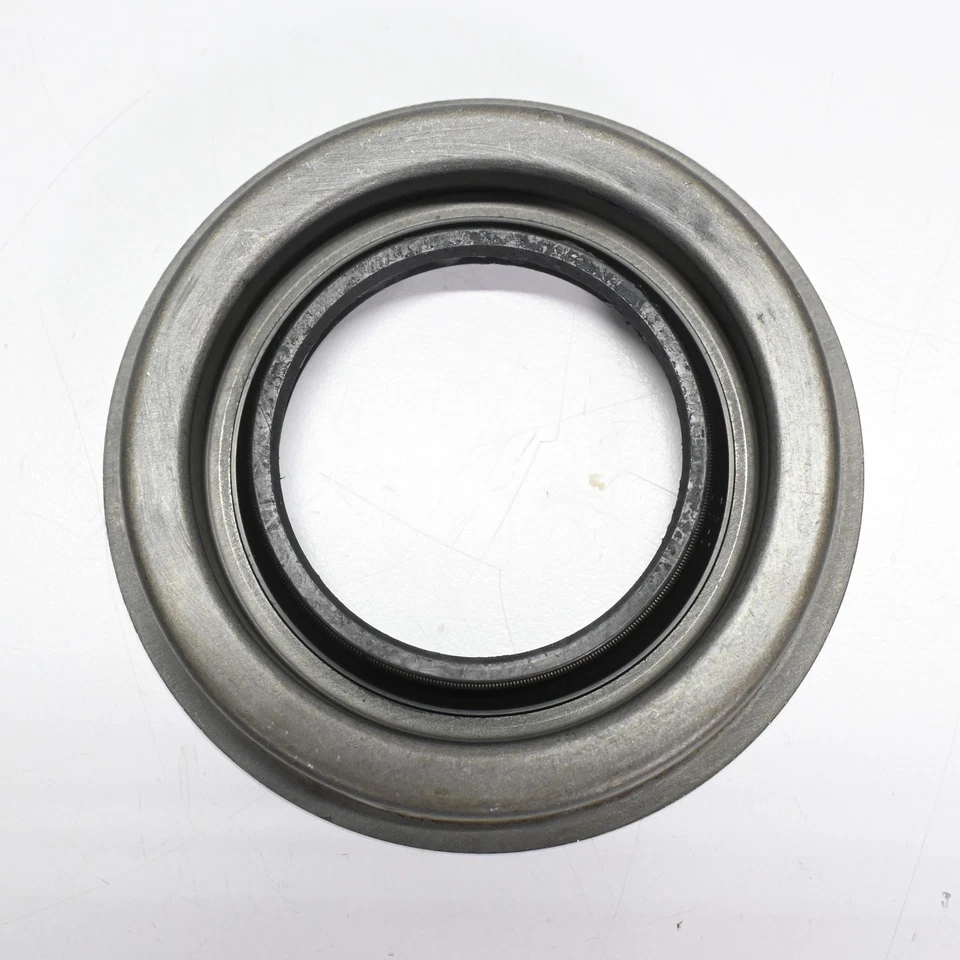 OEM MOPAR 2001-2006 G. Cherokee/Ram 1500 y... Sello de piñón de accionamiento interior 5072265AA Foto 1 de 1