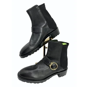 Stuart Weitzman Mujer 9.5 Lujoso Cuero Negro Pull On Botín Hebilla Dorada NUEVO - Imagen 1 de 10