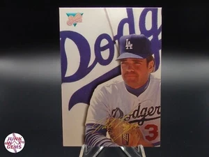 1993 Studio #201 Mike Piazza MINT - Picture 1 of 2