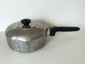 Vtg U.S.A. Magnalite GHC 2 1/2 Quarts Aluminum Double Pour Pot Pan  w/Lid - Picture 1 of 4