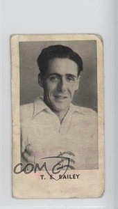 1956 Paper for Boys The World's Best Cricketers Rover Trevor Bailey TE #17