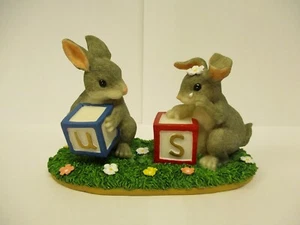 There is no „US“ without „U“ Charming Tails Hase Figur Neu in OVP - Bild 1 von 6