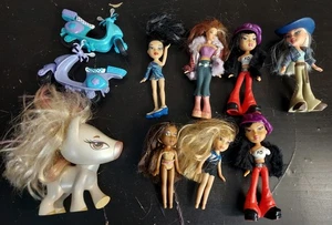 MGA Lil' Bratz Funky Moda 4"-5" 2003 Happy Meal Juguete Muñeca Poni Scooter Lote D1 - Imagen 1 de 3