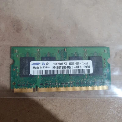 Samsung M470T2864QZ3-CE6 1GB 2Rx16 PC2-5300 667MHz SO-DIMM 200-Pin DDR2 SDRAM - Image 1 of 4